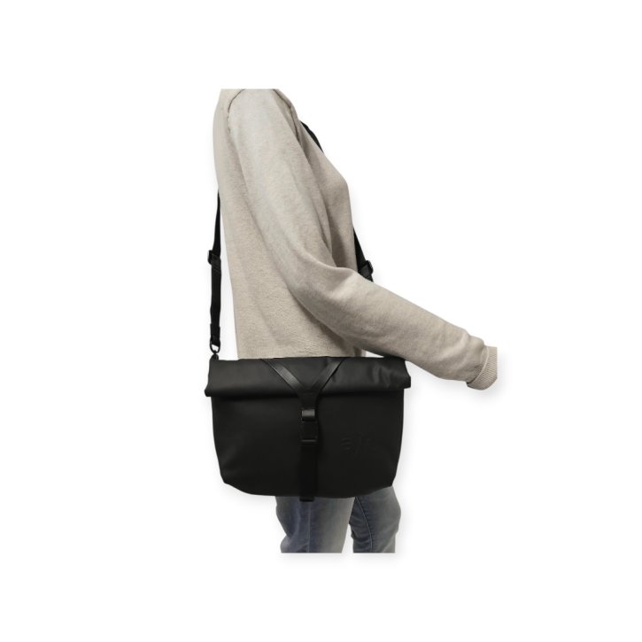 Aunts & Uncles TAKAHASHI RE Umhängetasche black